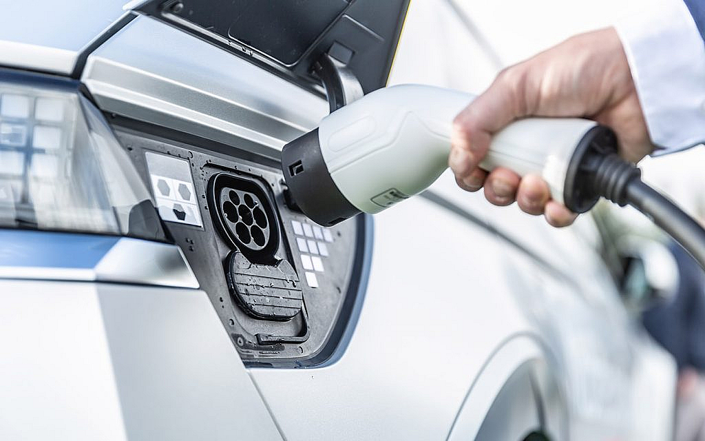 electric car not charging